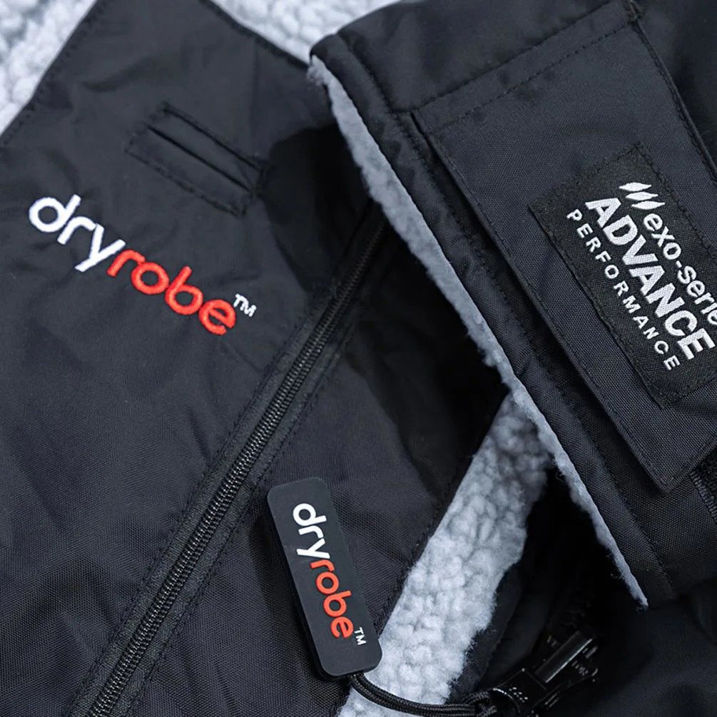 dryrobe Advance Long Sleeve Changing Robe - Black / Grey Extra Image 3